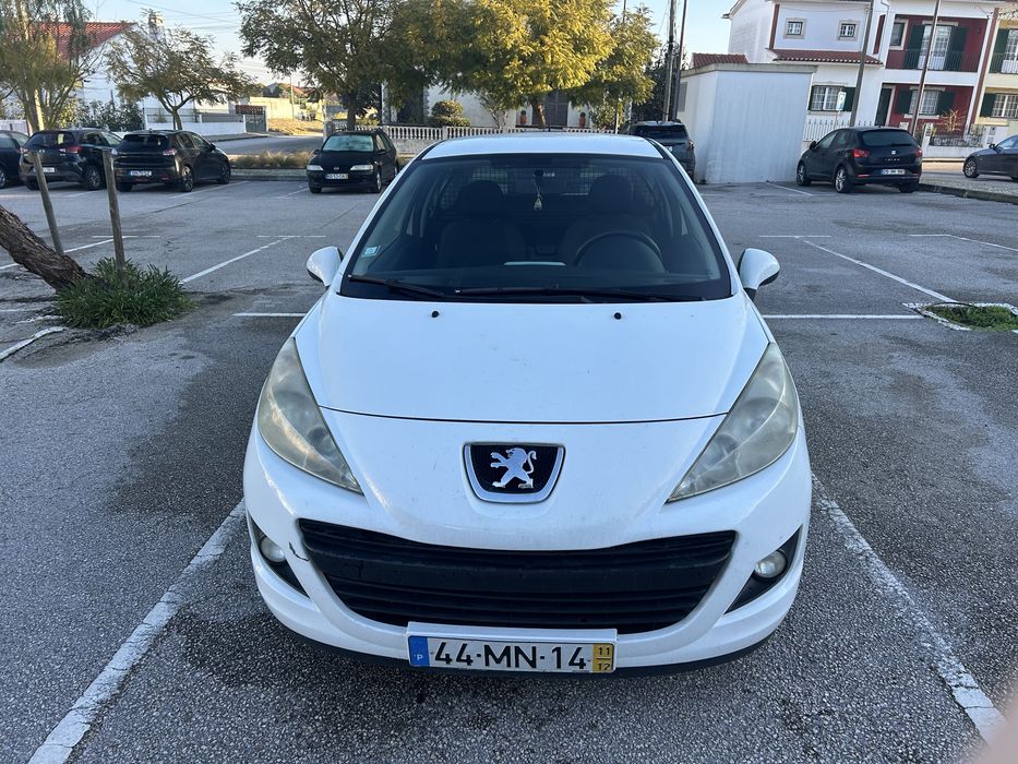 Peugeot 207 1.4hdi comercial 2011
