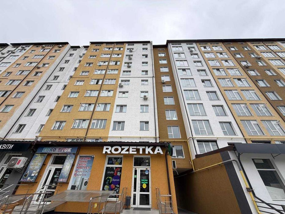 Зданий сирець в спальному мікрорайоні Пасічної