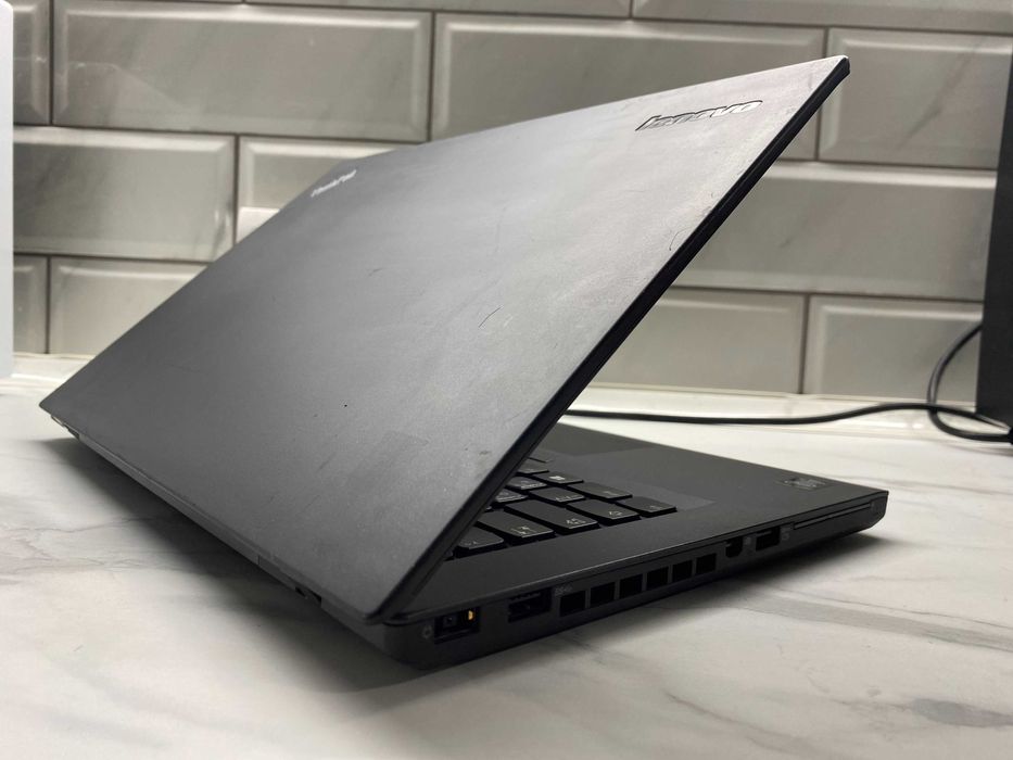 Lenovo ThinkPad T450 Core i5-5300U/8Гб ОЗУ/256Гб SSD/14" HD LTE модуль
