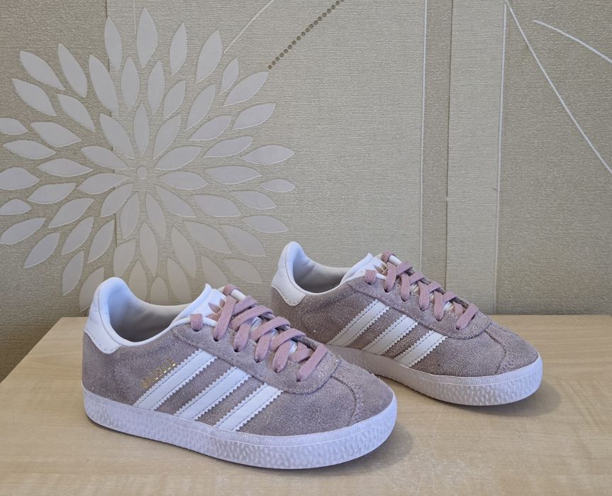 Дитячі кросівки оригінал Adidas Gazelle розмір 28