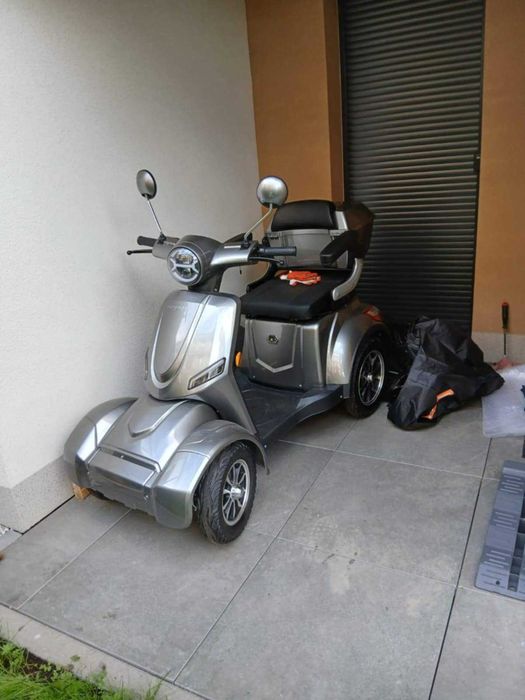 Sprzedam Wózek Inwalidzki Nowy na Gwarancji Bnecozone