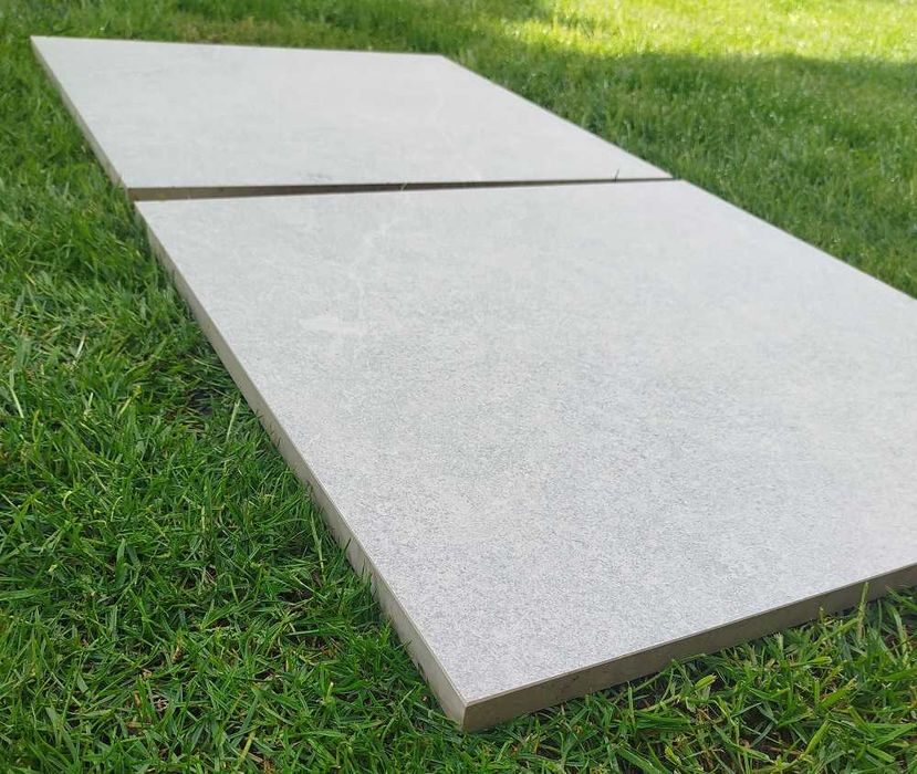 Ogrodowa Płyta gresowa na ścieżki tarasy pod basen 60x60 jasno szara