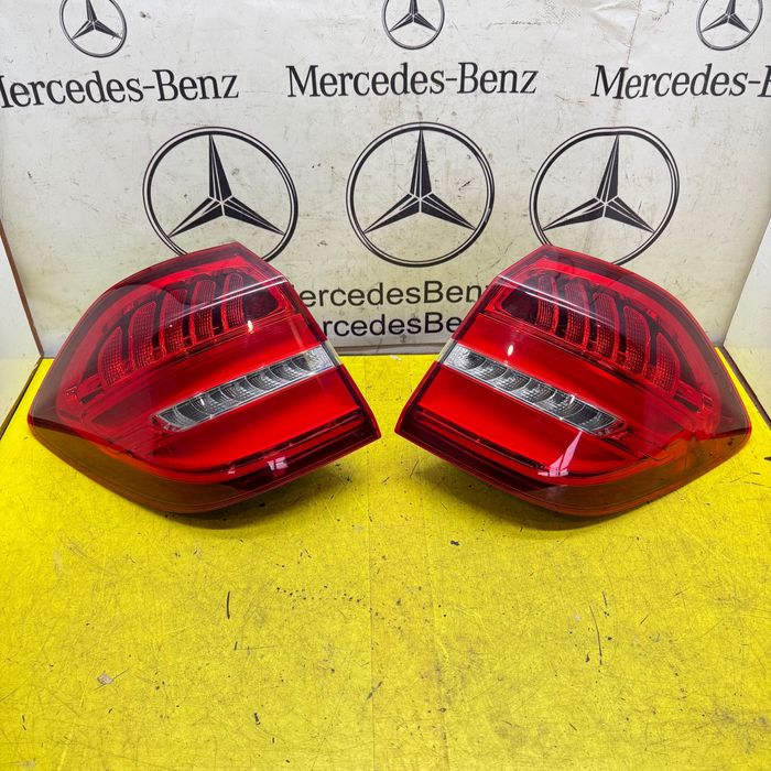 Ліхтарі задні правий та лівий Mercedes W166 GLS