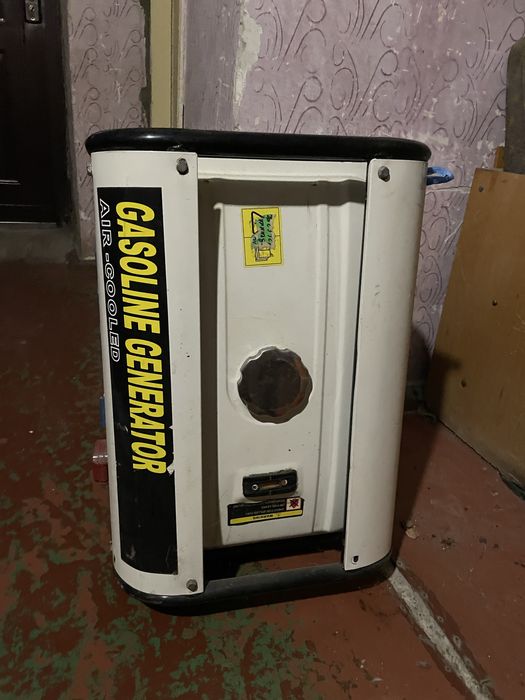 Генератор Stronger KW4500XT рабочий