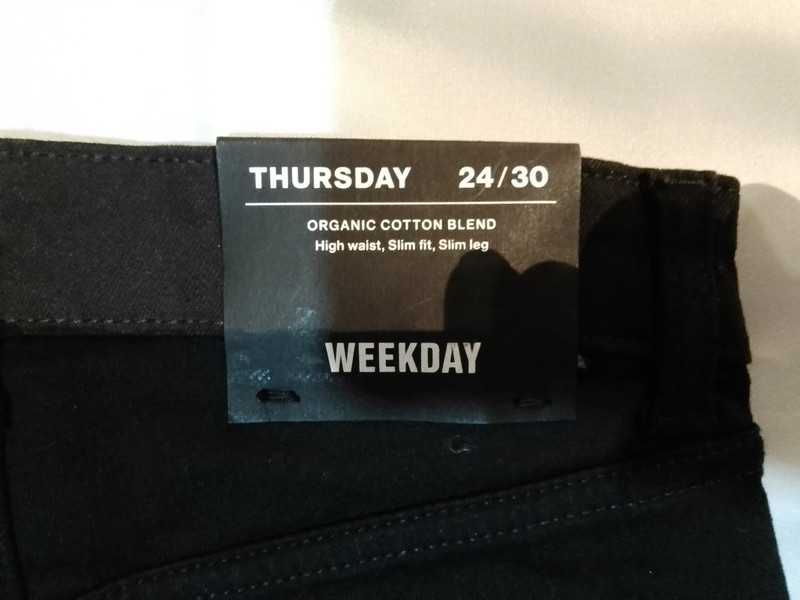 Jeansy damskie skinny czarne Weekday 24/30  nowe z defektem