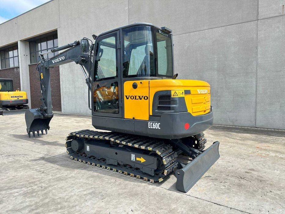Escavadora Volvo EC60C 2014