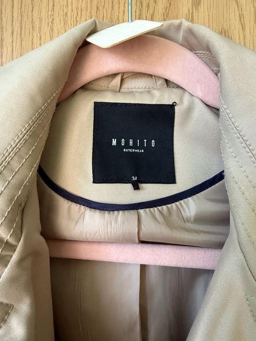 Жіночий тренч Mohito 34 розмір