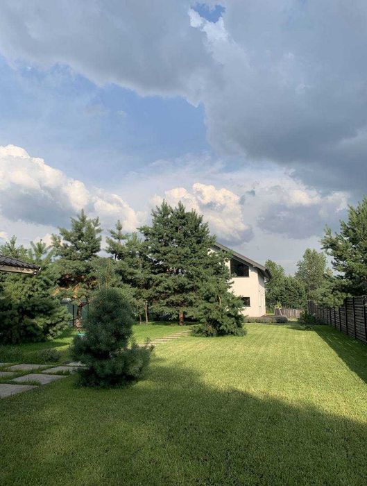 Продаж будинку з ділянкою 12 соток Новосілки Вишгород (гараж+баня)