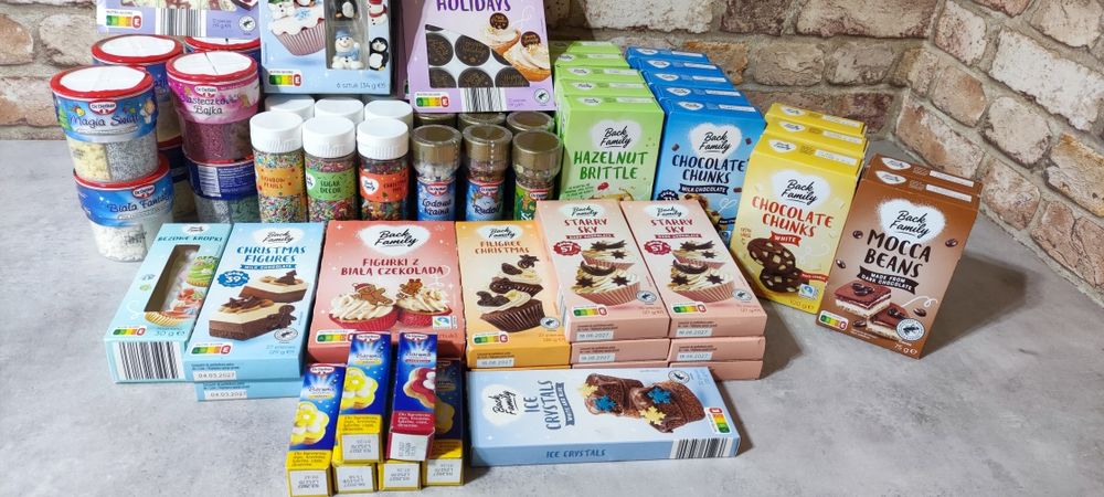 Mix dekoracji do ciast posypki figurki barwniki dodatki