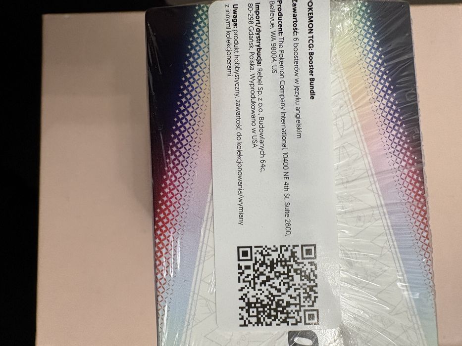 Pokémon booster Bundle Prismatic Evolutions box