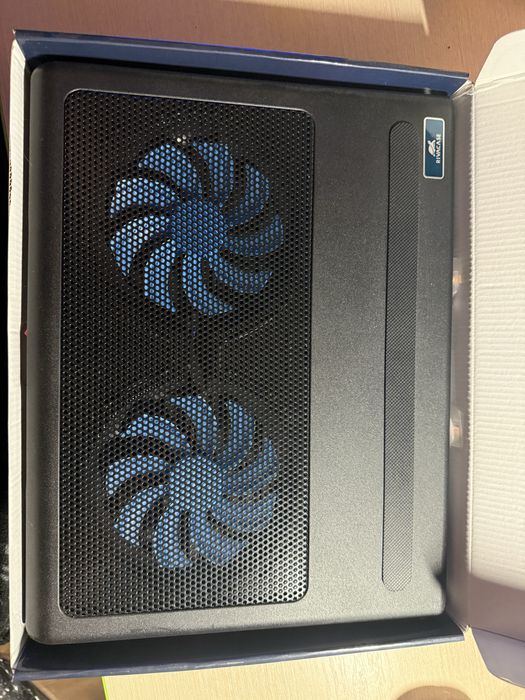 Підставка під ноутбук з охолодженням Rivacase 5557