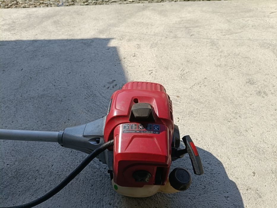 Podkaszarki spalinowa Mountfield MB 33 D