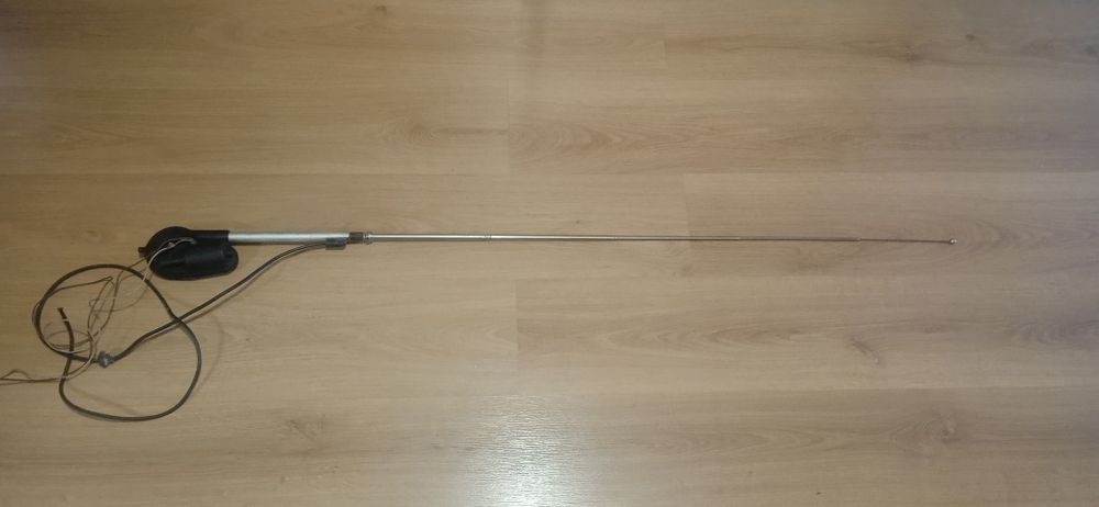 Антена телескопически самовыдвижная