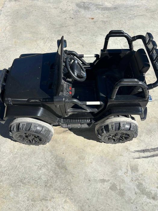 Carrinho eléctrico infantil 12v
