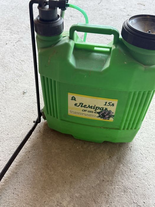 Оприскувач ручний Леміра 15л БУ