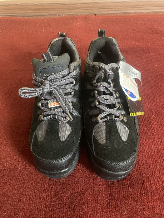 Кросівки     робочі