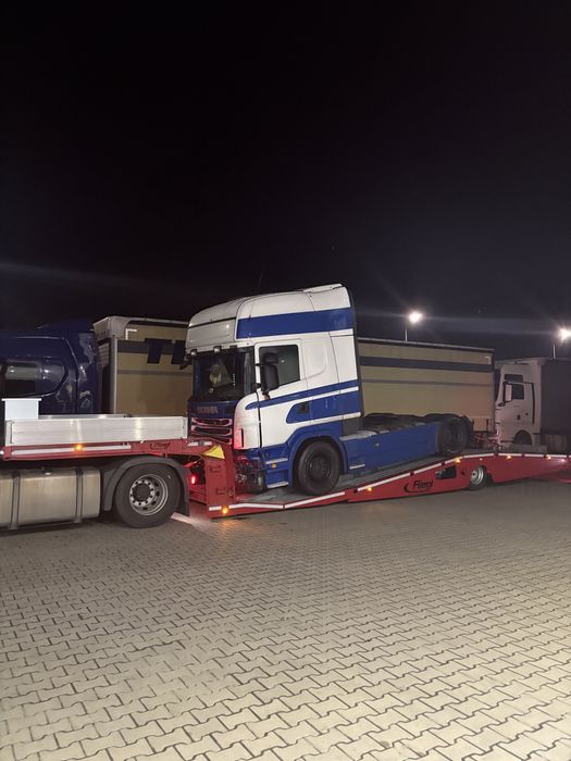 Transport i wynajem naczepy niskopodwoziowej, laweta Tir