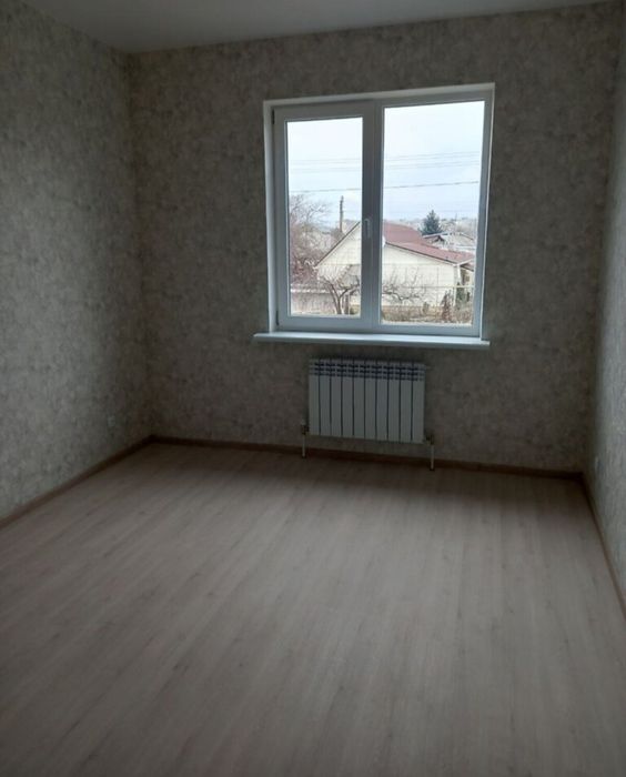 Продаётся  2 х этажный дом Бородинский микрорайон