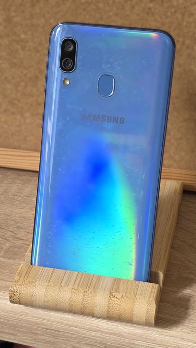 Samsung Galaxy A40  - 4GB/64GB