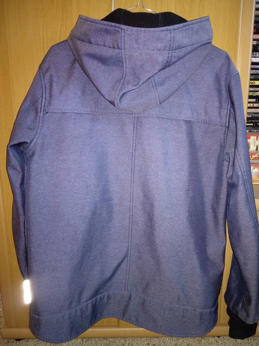 Курточка чоловіча