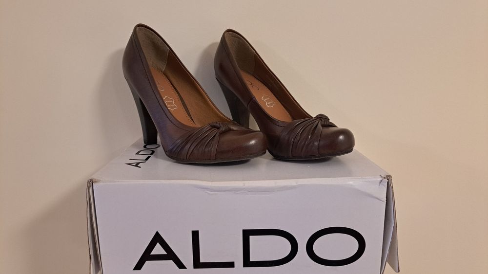 Sapatos Aldo salto alto