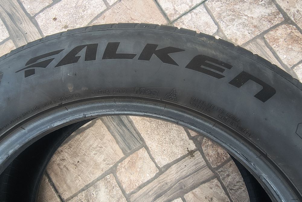 Para opon całorocznych Falken 235/55/17 ! 2024r