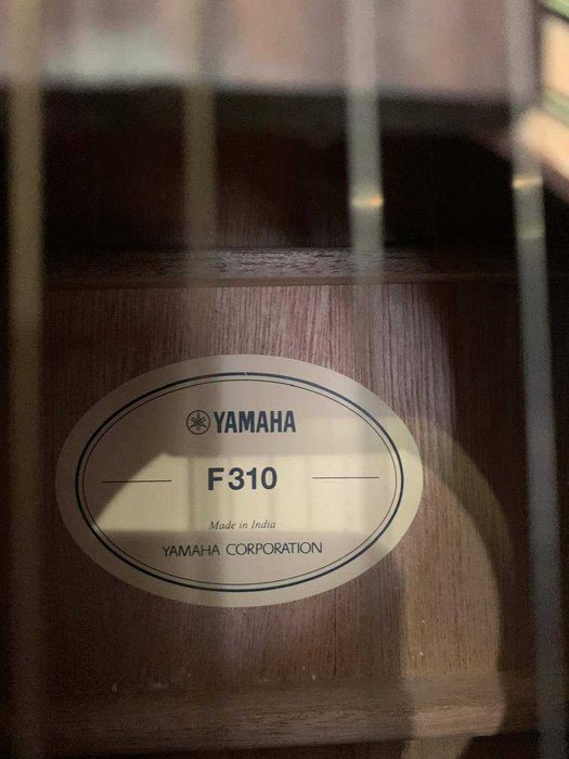 Гітара Yamaha F310 (+чохол та стійка для гітари)