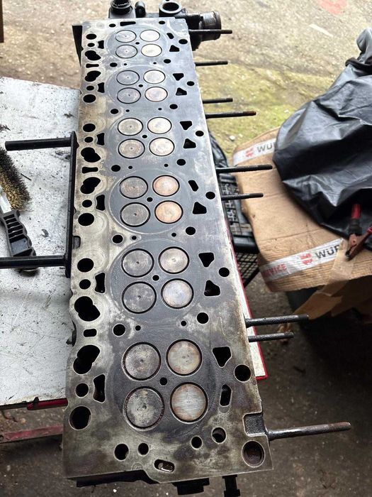 deutz 6 cylindrów głowica ,