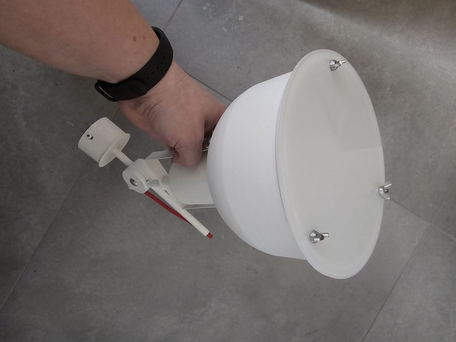 Bialy kinkiet  metal plus szkło