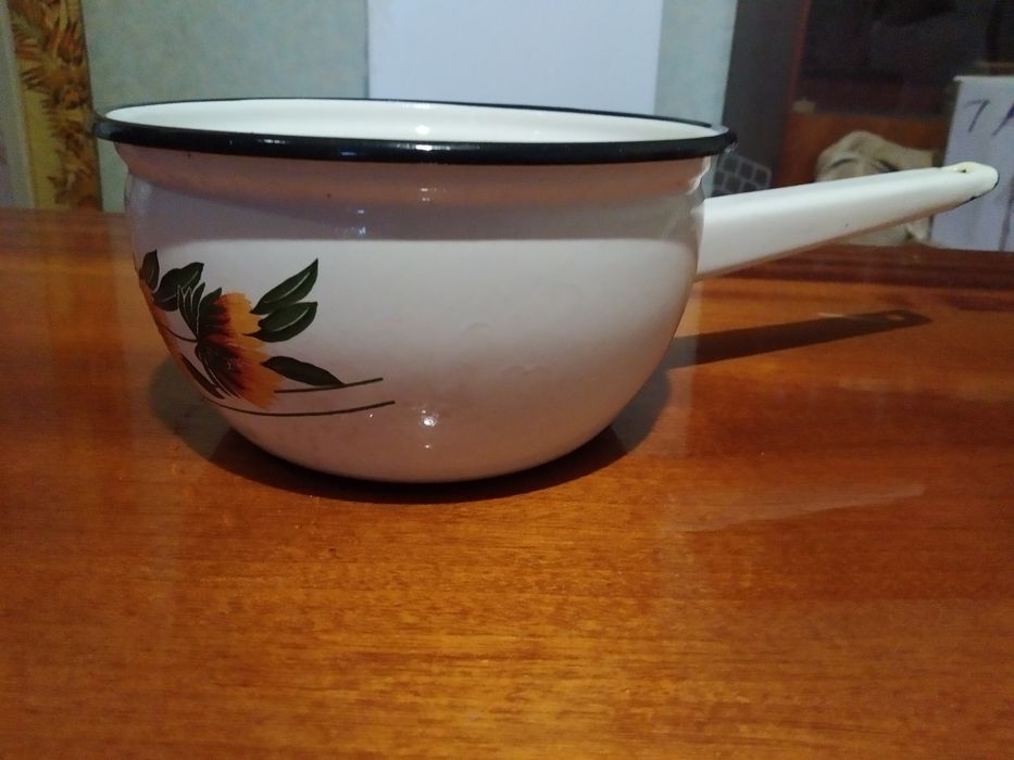 Ковшик емальований