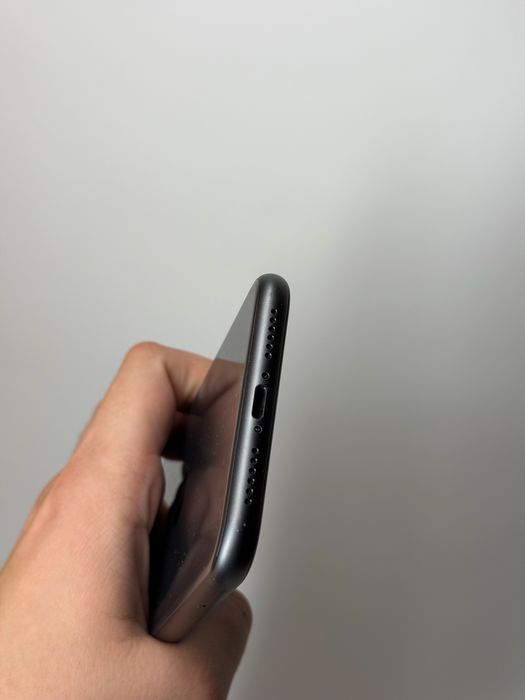 iPhone 11 64 gb,Без блокуваннь