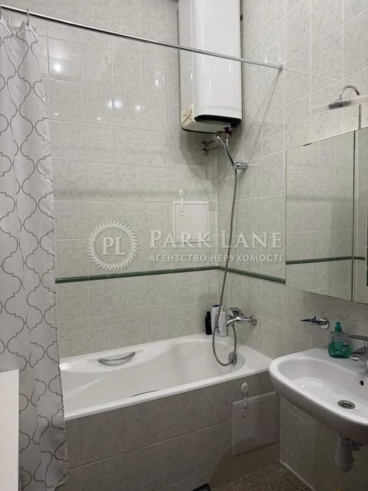 Продаж 2кімн.Січових Стрільців 40/1. Історичний центр.