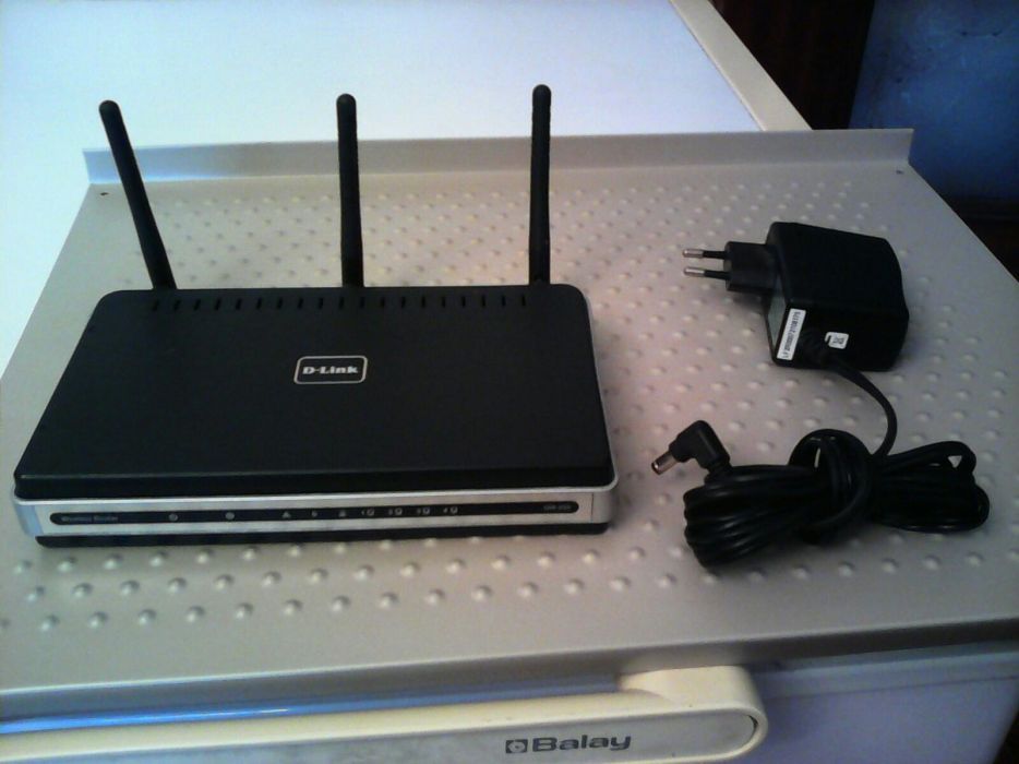 Router D. Link Dir 635
