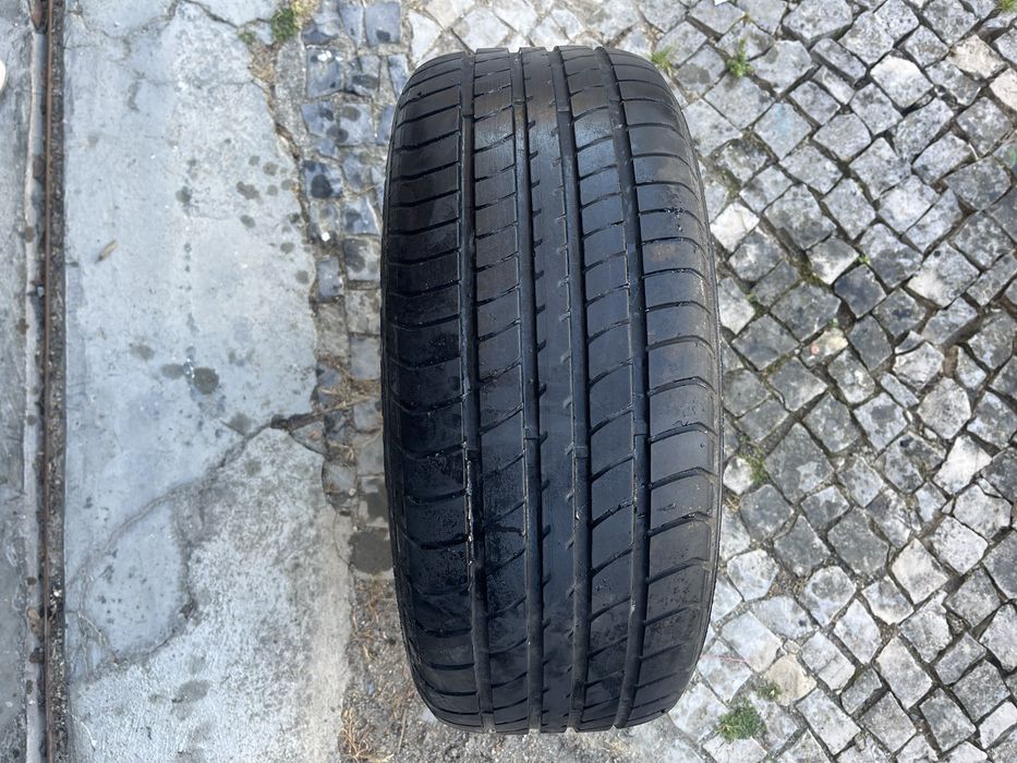 Pneu, com jante - dimensões 205/55 R16  91W