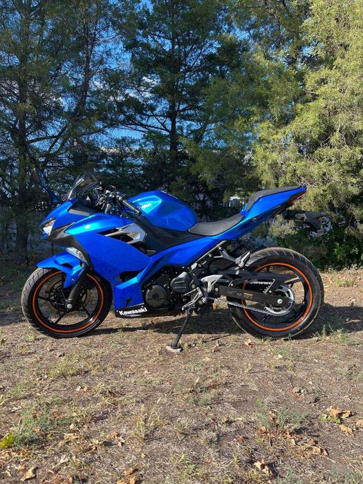 Мотоцикл Kawasaki Ninja 250