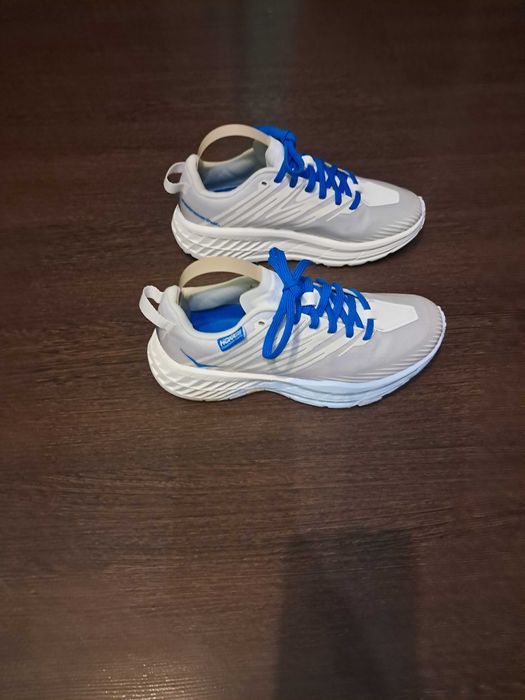 Кросівки Hoka X Tint Speedgoat 4.   Р 37. 1/3. 23. 5см