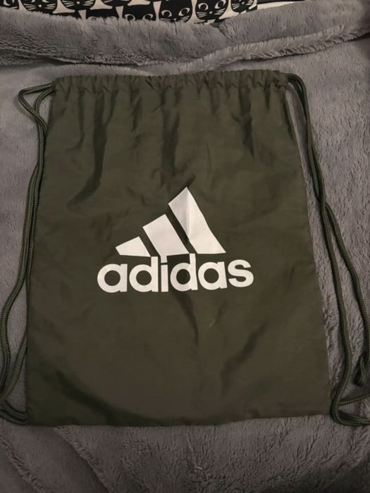 Worek Adidas w kolorze khaki
