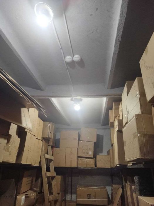 Продаж кіоск на ринку Оптовик Висотний гараж Н