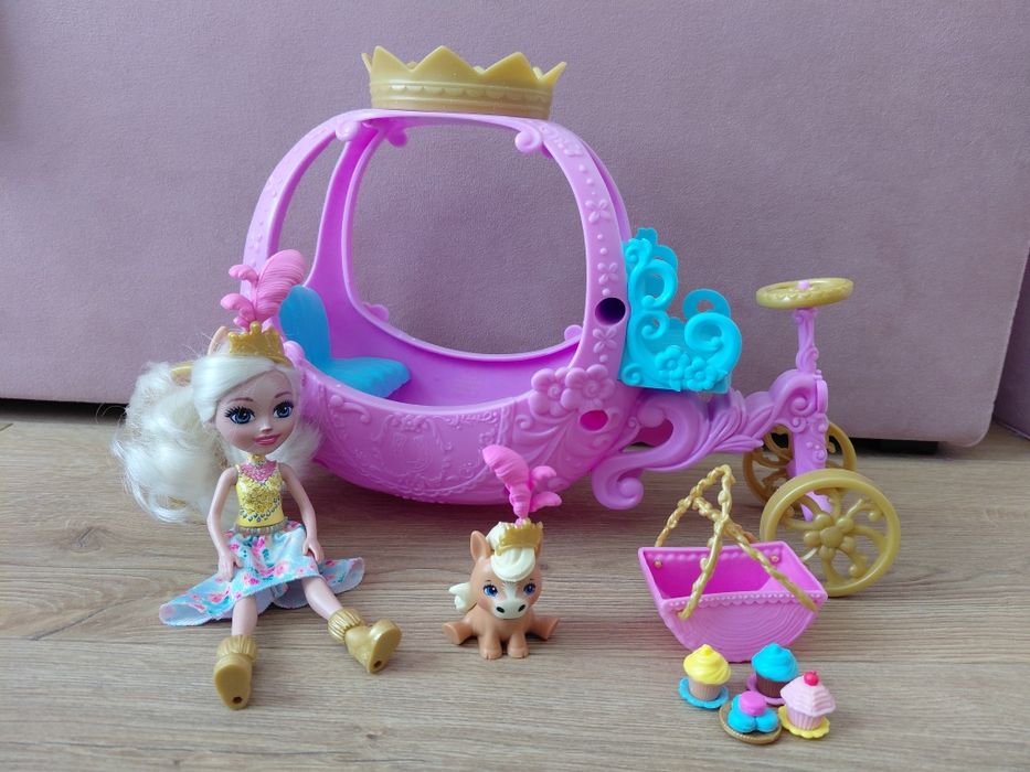 Enchantimals królewska karoca