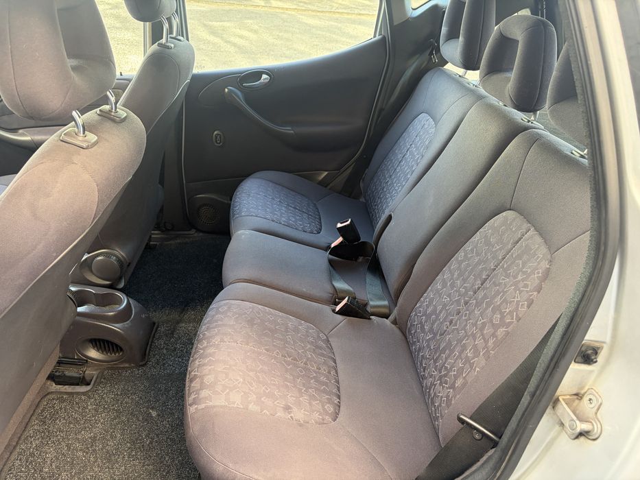 Mercedes Benz A160