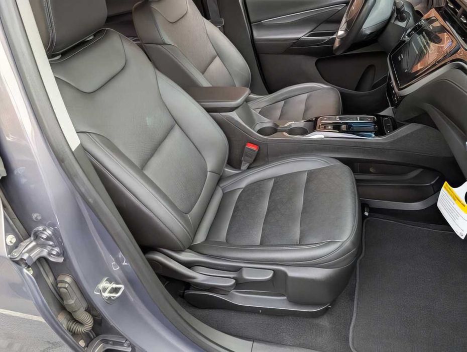 Chevrolet Bolt EV 2LT      2023