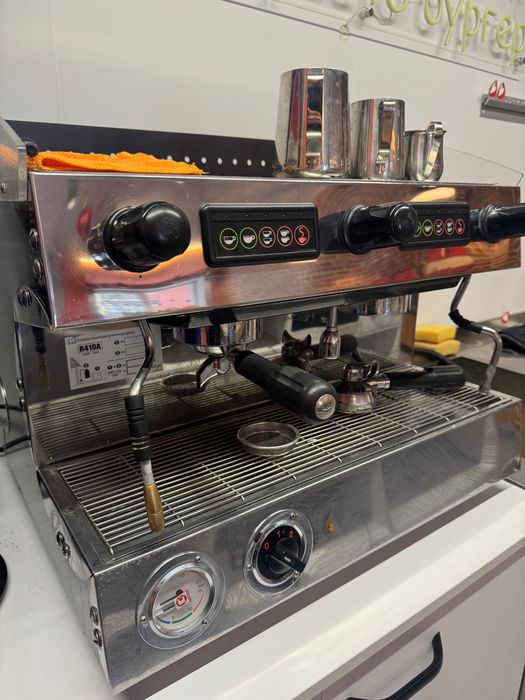 Професійна кавова машина