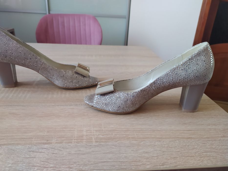 Anis czółenka pantofle sandały 36