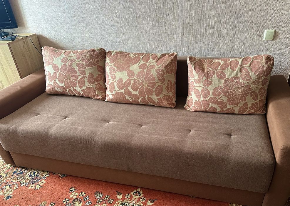 Диван розкладний відмінний стан