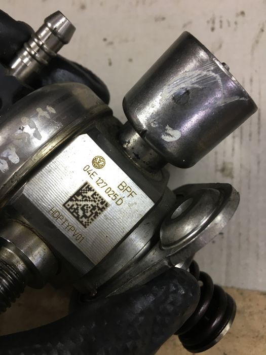 ТНВД паливний насос Volkswagen Golf Caddy Jetta Polo 1.4 БЕНЗИН.