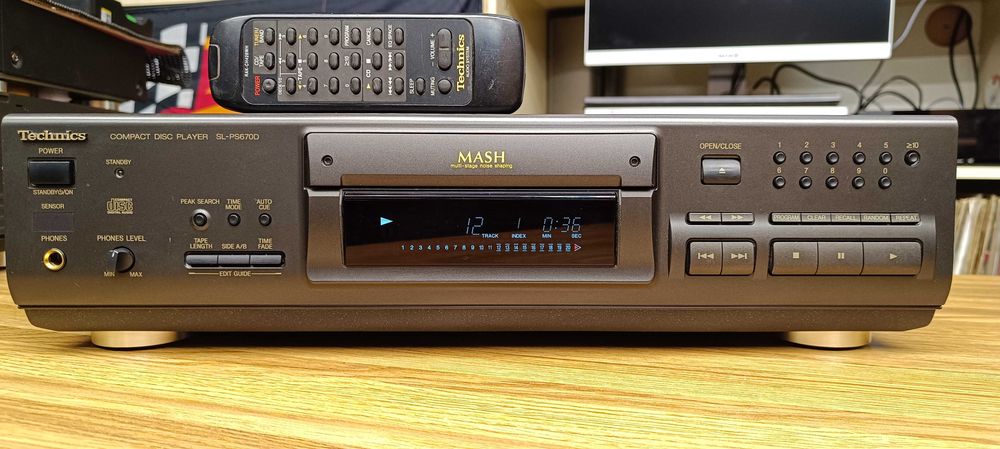 Cd програвач Technics  SL-PS670(Рв.)