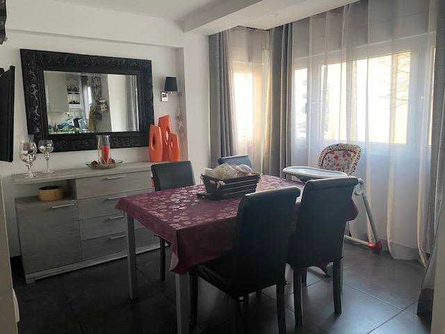 Apartamento T3 – Carnide, Rua Manuela Porto - totalmente remodelado, em zona de excelência.