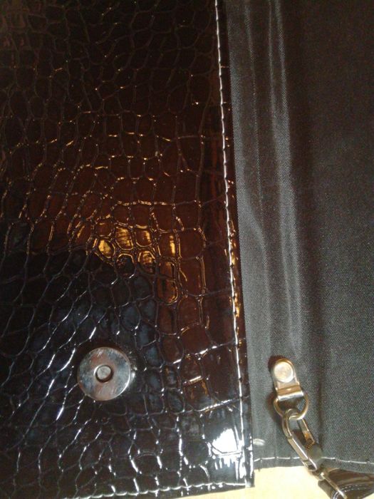 Клатч конверт рептилия лак на плечо