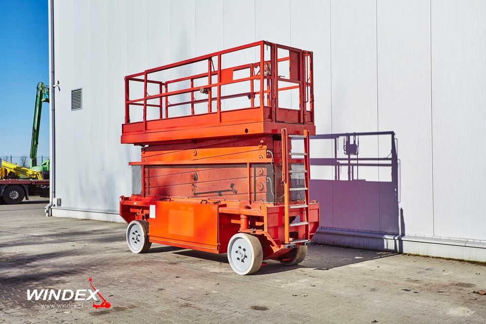 Podnośnik nożycowy koszowy zwyżka podest ruchomy - JLG LIFTLUX 180-12