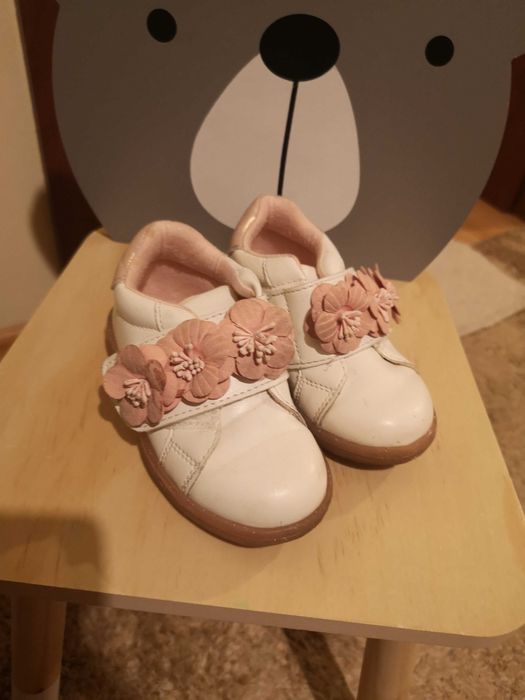 Buciki dla dziewczynki r 22